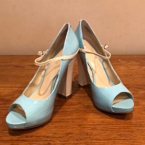 NINE WEST two-tone  platform pump